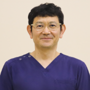 科長 粟澤 剛 専門領域:皮膚悪性腫瘍